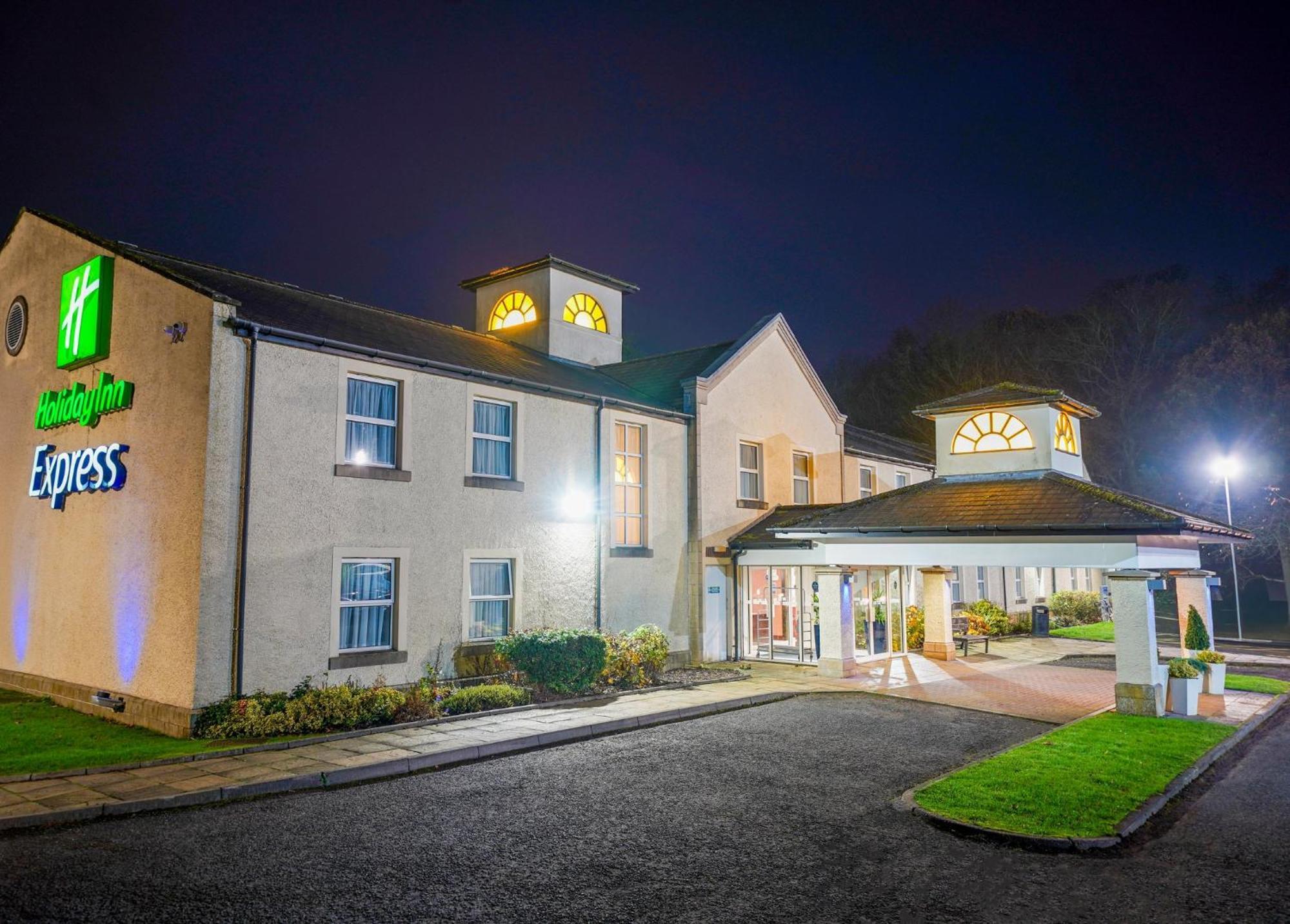 Holiday Inn Express Glenrothes By Ihg Eksteriør billede